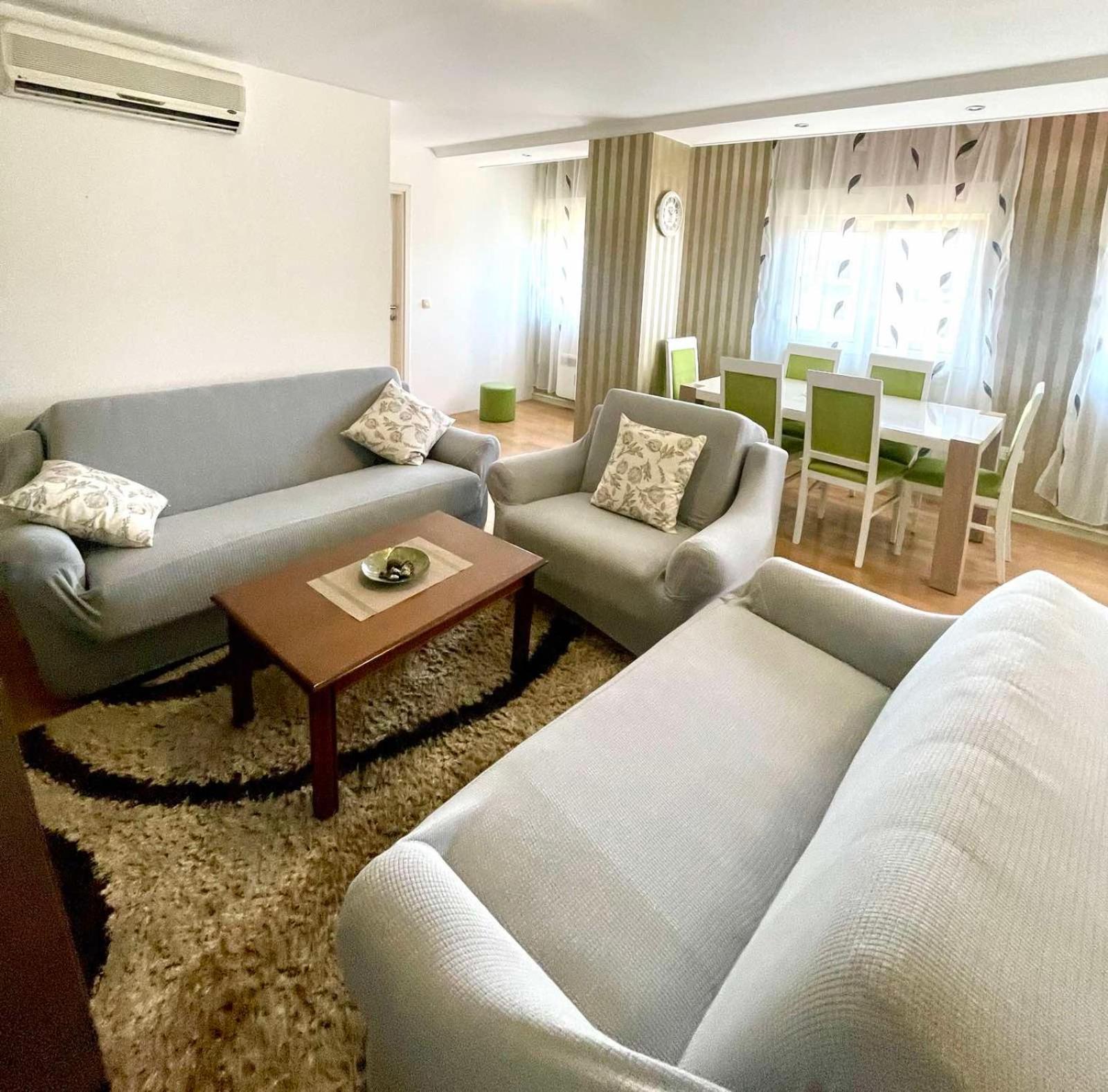 Center 34 * Podgorica